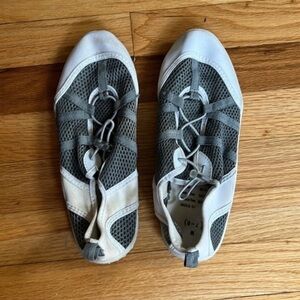 Beach shoes